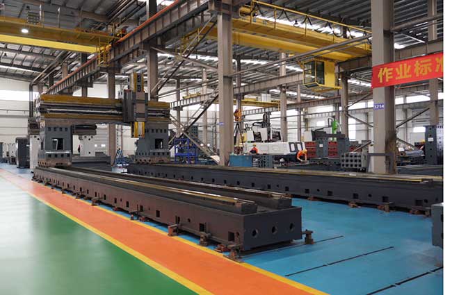 動柱數控龍門銑床